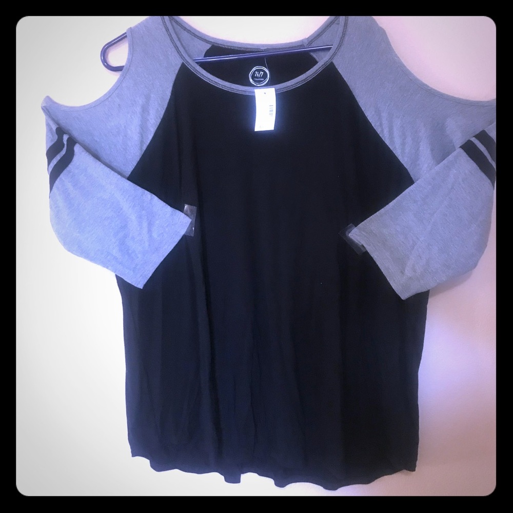 NWT Maurice’s 24/7 black/grey top